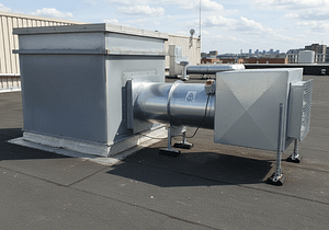 Désenfumage mécanique sur le toit d'un bâtiment