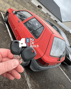 Clé Simple Puegeot 106
