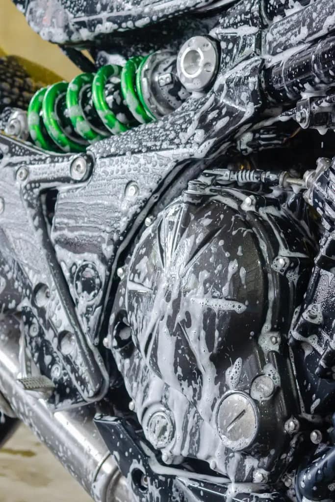 Nettoyage gold de moto