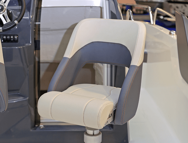 Optimisation nautique Installation nouveau sièges nautique