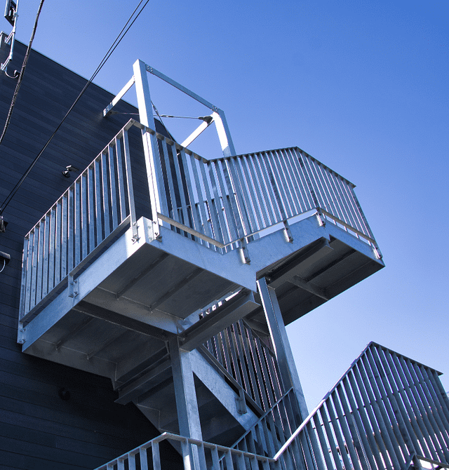 Ferronnerie sur mesure fabrication d'escalier