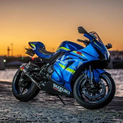Suzuki bleu